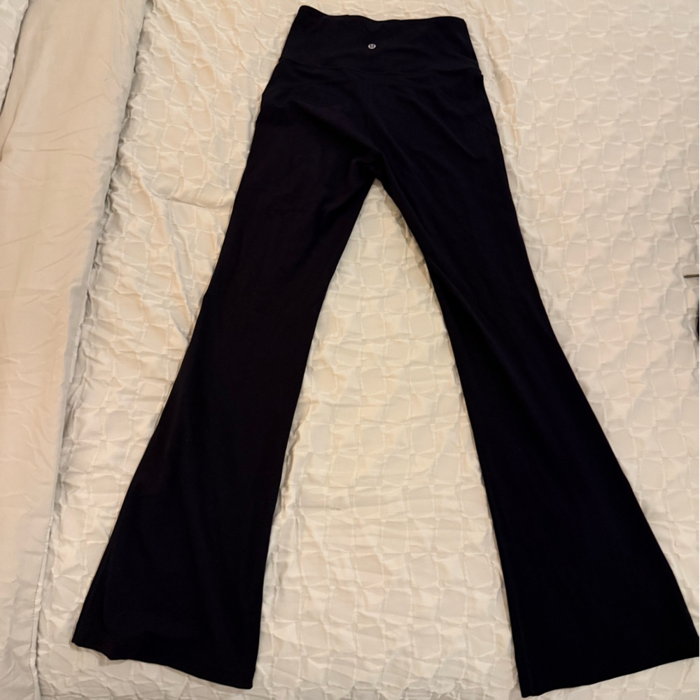 lululemon Women’s Groove Nulu High Rise Leggings